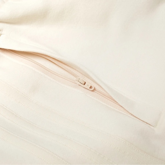 ADIDAS 3 STRIPE SHORTS Zipper Pockets Size XS Unisex - Picture 15 of 16